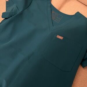 Figs Women's Teal Short Sleeve Top